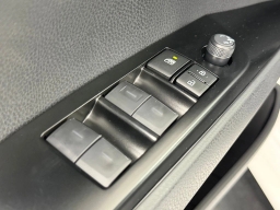 Toyota Camry LE (Natl) 2026
