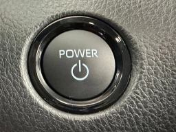 Toyota Camry LE (Natl) 2026