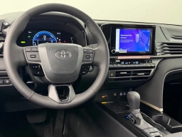 Toyota Camry LE (Natl) 2026
