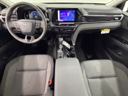 Toyota Camry LE (Natl) 2026
