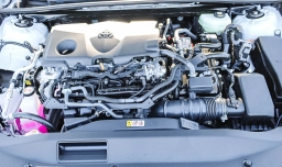 Toyota Camry SE (Natl) 2026