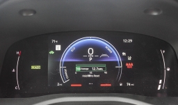 Toyota Camry SE (Natl) 2026
