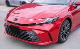 Toyota Camry XLE (Natl) 2026
