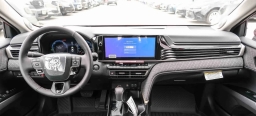 Toyota Camry XLE (Natl) 2026