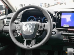 Toyota Camry XLE (Natl) 2026
