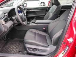 Toyota Camry XLE (Natl) 2026