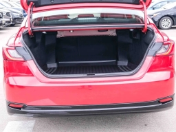 Toyota Camry XLE (Natl) 2026