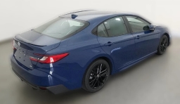 Toyota Camry SE (Natl) 2026