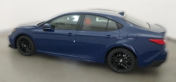 Toyota Camry SE (Natl) 2026