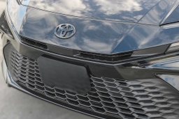 Toyota Camry SE (Natl) 2026