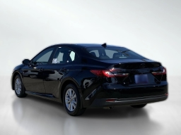 Toyota Camry LE (Natl) 2026