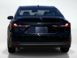 Toyota Camry LE (Natl) 2026
