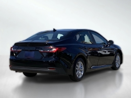 Toyota Camry LE (Natl) 2026