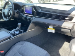 Toyota Camry LE (Natl) 2026
