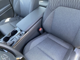Toyota Camry LE (Natl) 2026