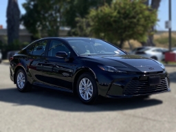 Toyota Camry LE (Natl) 2026