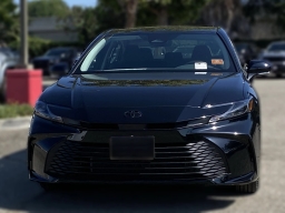 Toyota Camry LE (Natl) 2026