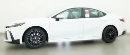 Toyota Camry SE (Natl) 2026