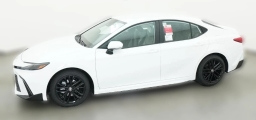 Toyota Camry SE (Natl) 2026