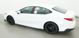 Toyota Camry SE (Natl) 2026