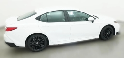 Toyota Camry SE (Natl) 2026