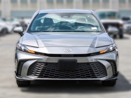 Toyota Camry SE (Natl) 2026