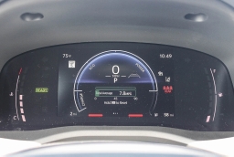 Toyota Camry SE (Natl) 2026