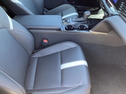 Toyota Camry Nightshade (Natl) 2026