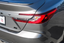 Toyota Camry SE (Natl) 2026