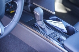 Toyota Camry SE (Natl) 2026