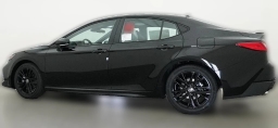 Toyota Camry SE (Natl) 2026