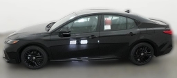 Toyota Camry SE (Natl) 2026