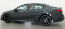 Toyota Camry SE (Natl) 2026