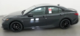 Toyota Camry SE (Natl) 2026