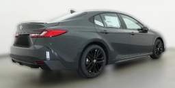 Toyota Camry SE (Natl) 2026