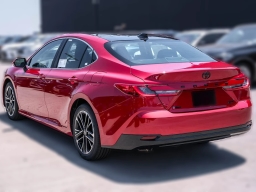Toyota Camry XLE (Natl) 2026