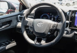 Toyota Camry XLE (Natl) 2026