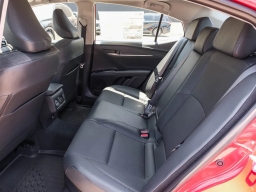 Toyota Camry XLE (Natl) 2026