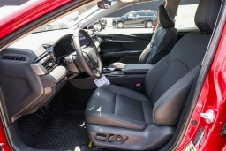 Toyota Camry XLE (Natl) 2026