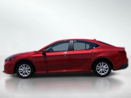 Toyota Camry LE (Natl) 2026