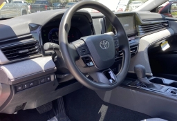 Toyota Camry LE (Natl) 2026