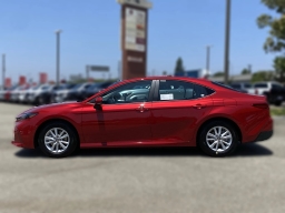 Toyota Camry LE (Natl) 2026