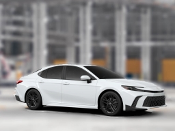 Toyota Camry SE (Natl) 2026