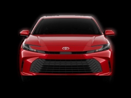 Toyota Camry LE (SE) 2026