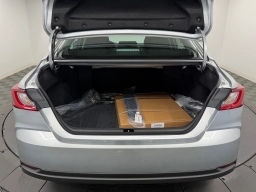 Toyota Camry LE (Natl) 2026