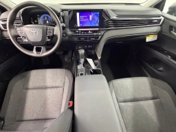 Toyota Camry LE (Natl) 2026