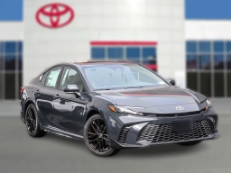 Toyota Camry SE (Natl) 2026