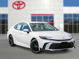 Toyota Camry SE (Natl) 2026