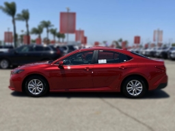 Toyota Camry LE (Natl) 2026