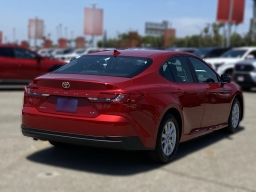 Toyota Camry LE (Natl) 2026